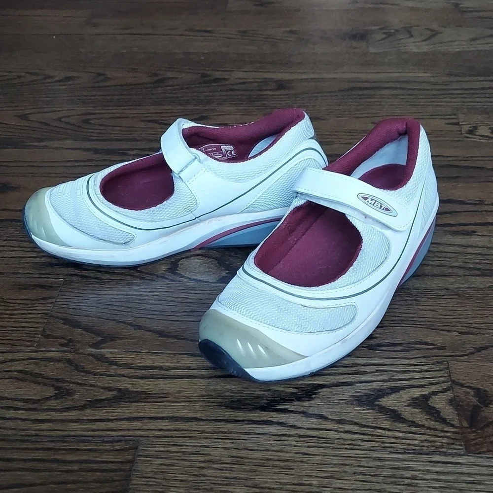 MBT Women's Baridi Casual Comfort Rocker Mary Jane Sneakers - white - size 7